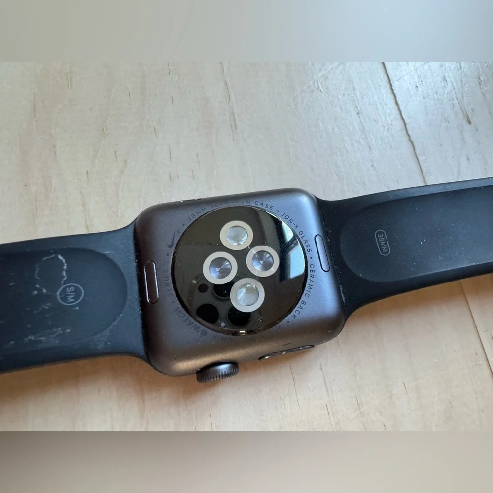 Apple Smartwatch in Black locked